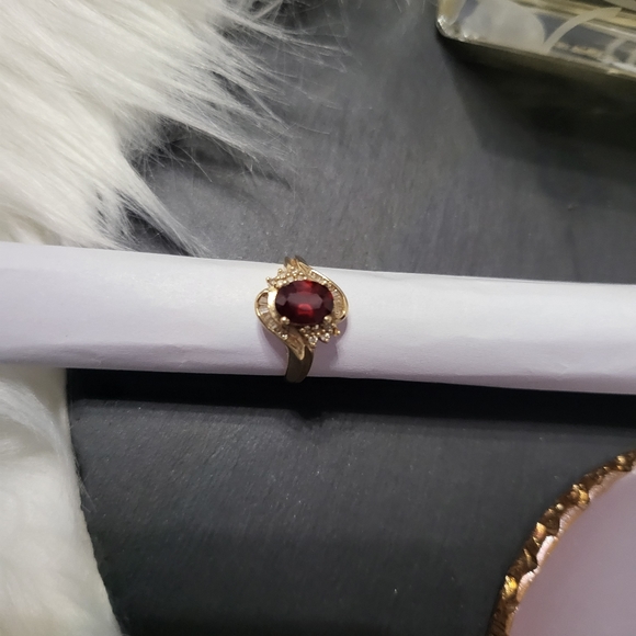 14k gold Garnet & Diamond bypass ring - Picture 5 of 8
